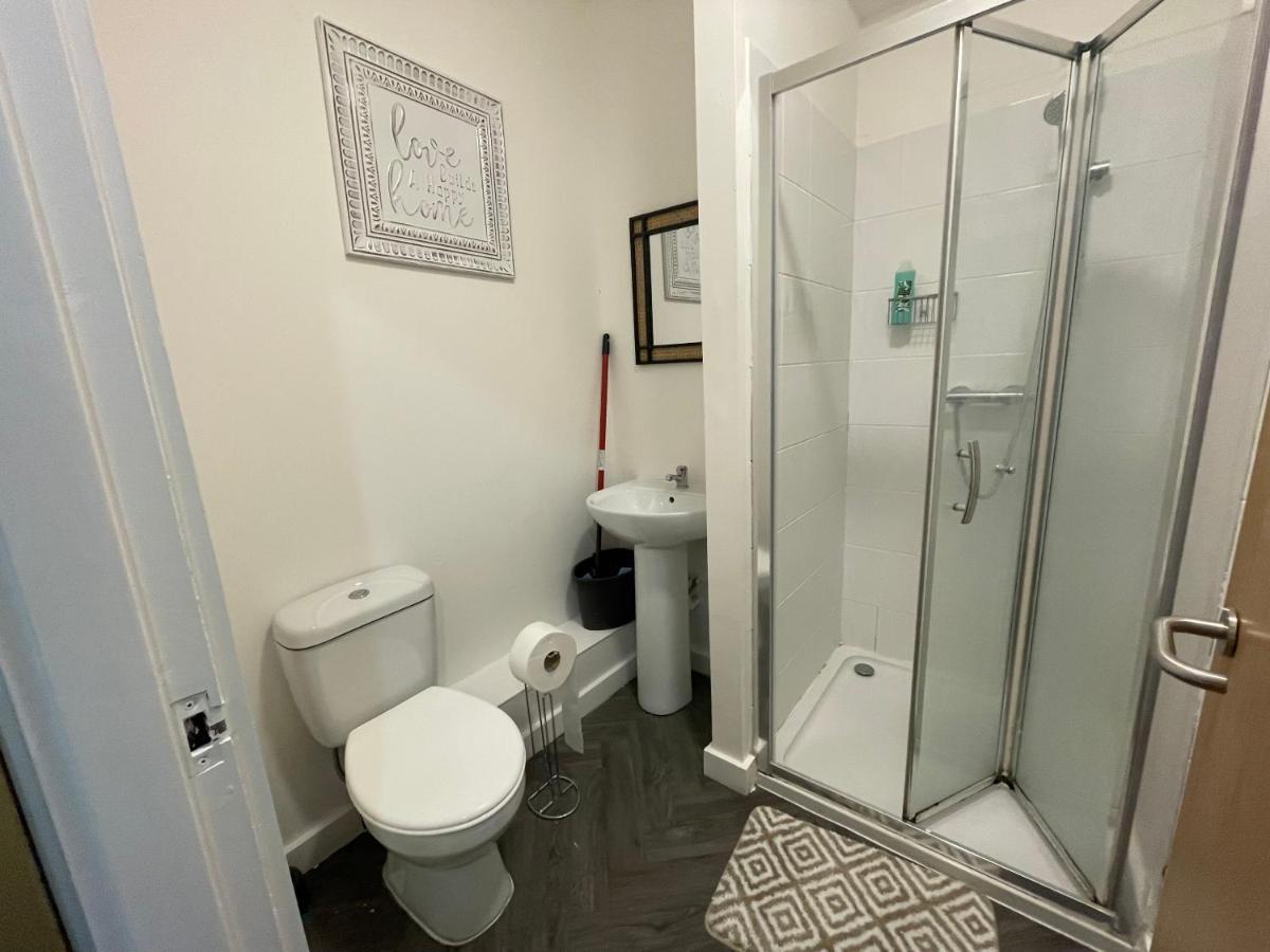 Bv Comfy Budget Studio At Quebec Street Bradford Bradford  Exterior foto